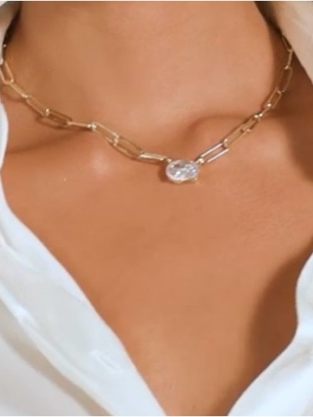 Melinda Maria Iconic Hello Gorgeous pendant on Samantha chain - Picture 6 of 7
